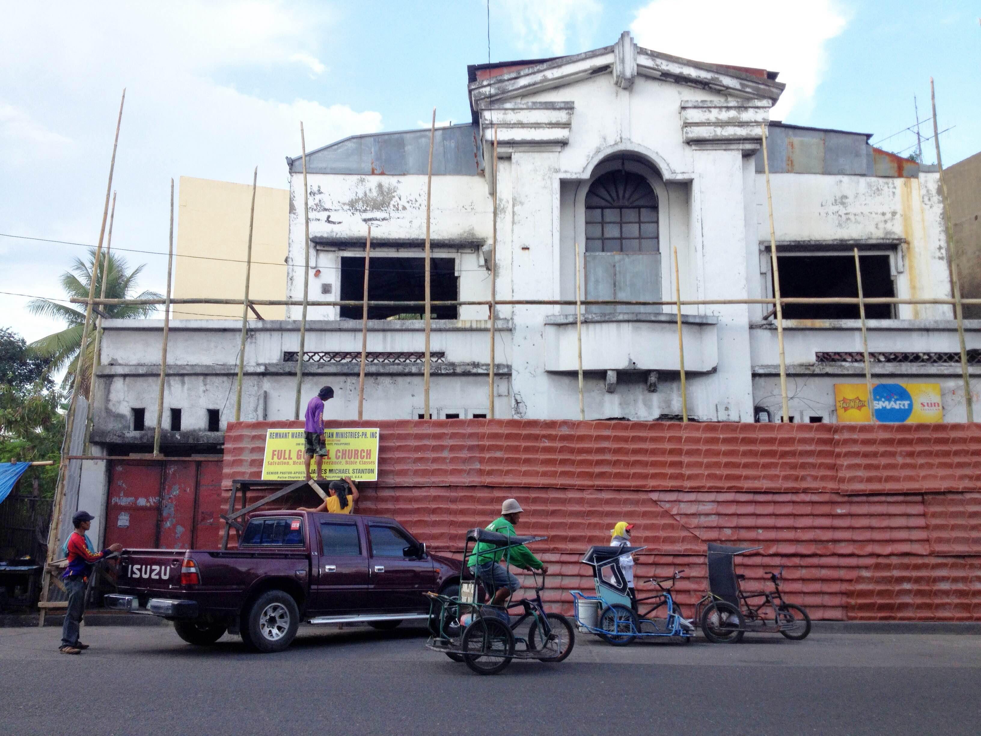 James Stanton: Gemeindeneubau Philippinen